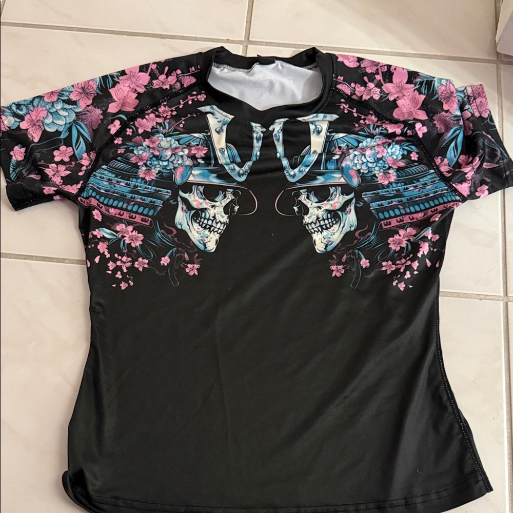 Colorful Fox Graphic Rash Guard - Picture 6 of 9